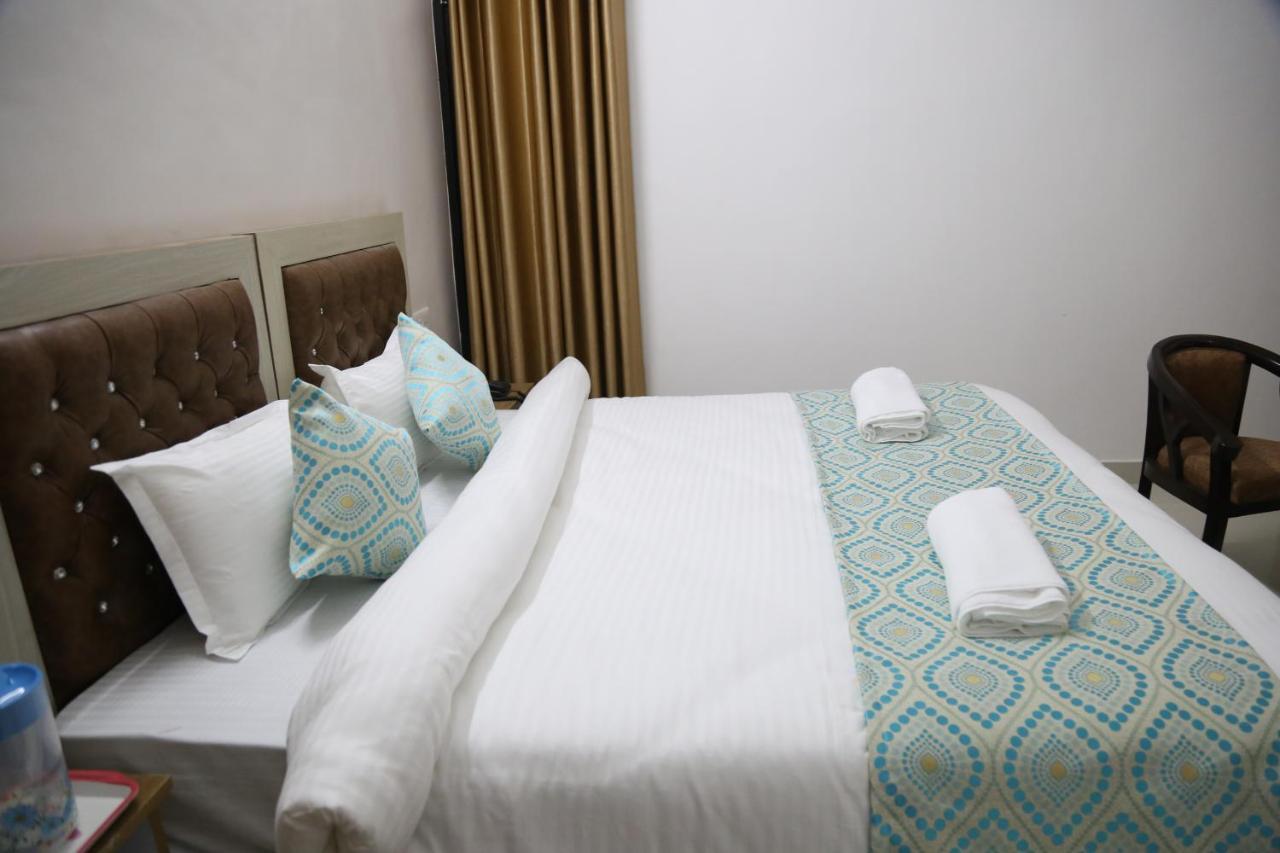 Hotel Yog Tapovan Rishīkesh Buitenkant foto