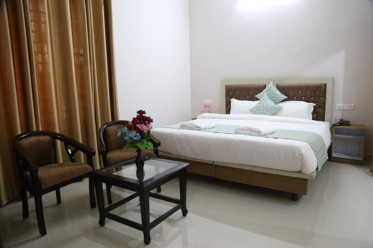 Hotel Yog Tapovan Rishīkesh Buitenkant foto